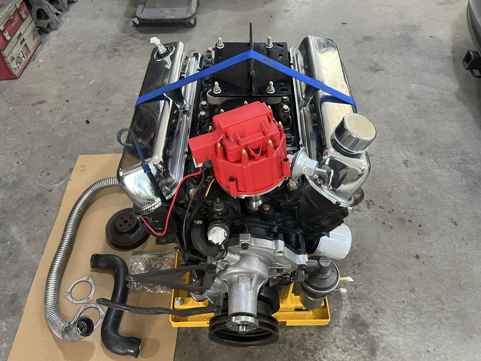 Ford 302 small block engine
