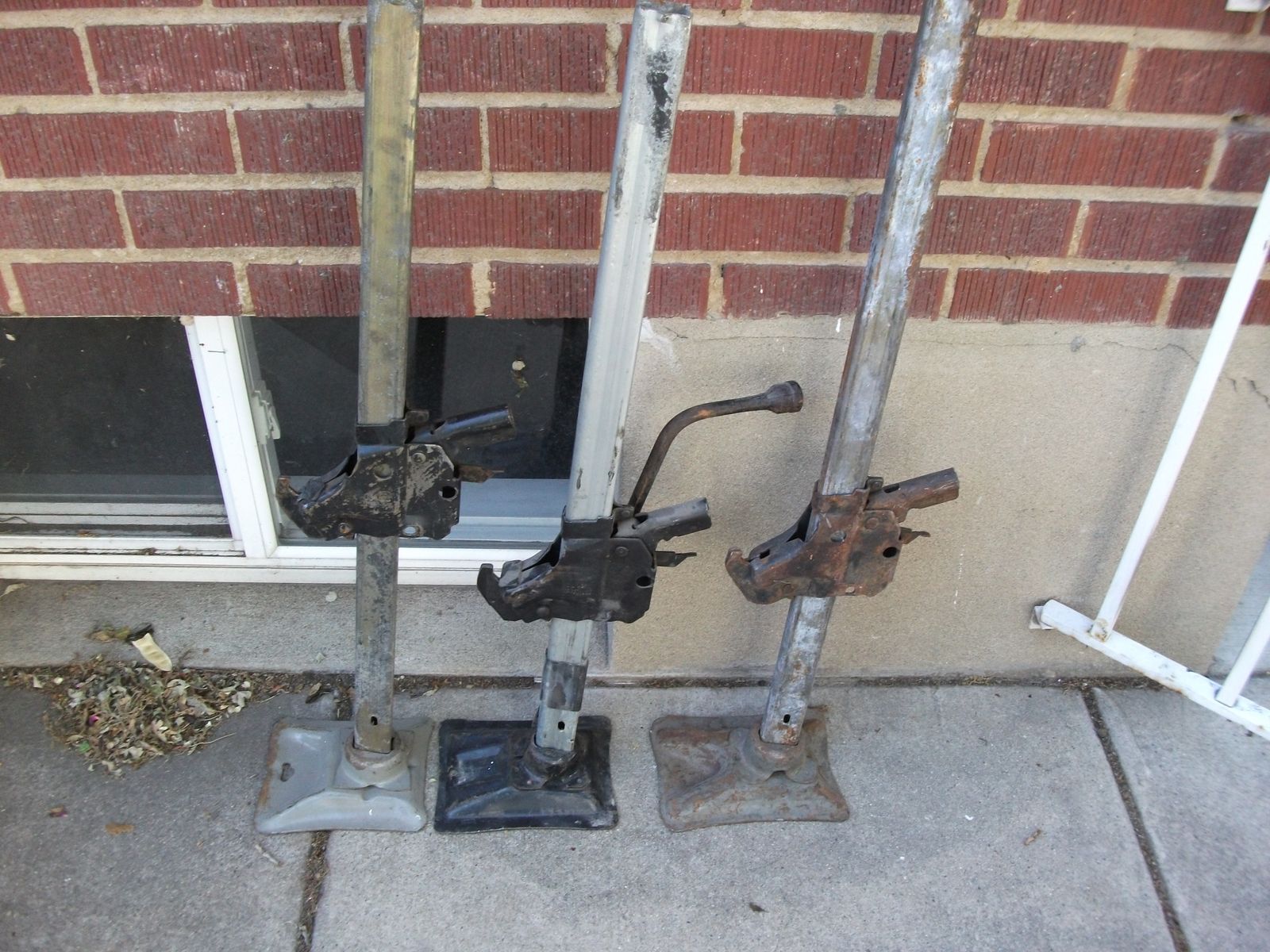 GM, Chevy, Olds Bumper Jacks