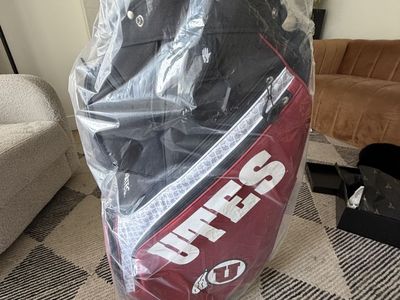 University of Utah Utes Golf Bag - Brand New in Plastic