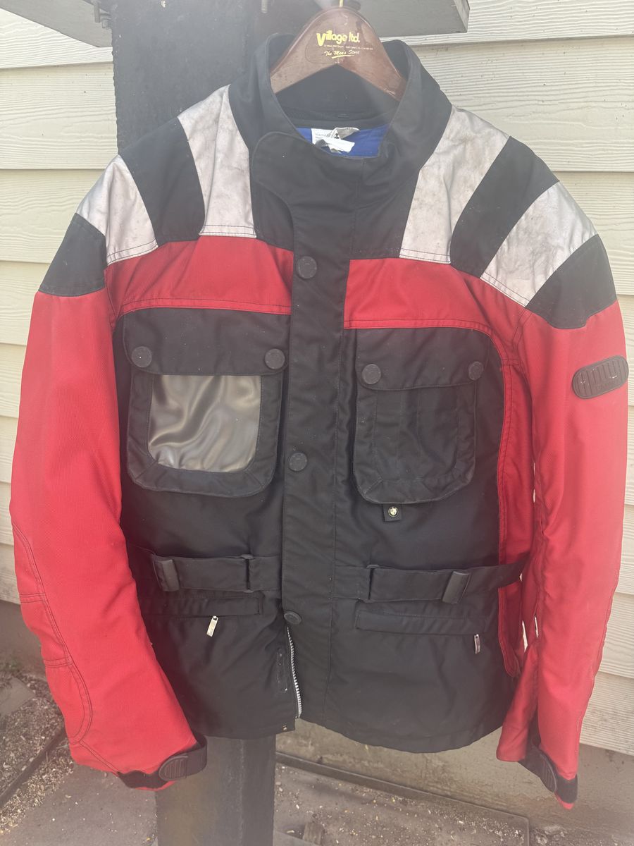 Armored motorcycle jacket