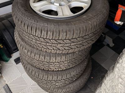 Stock Toyota tundra wheels and tires