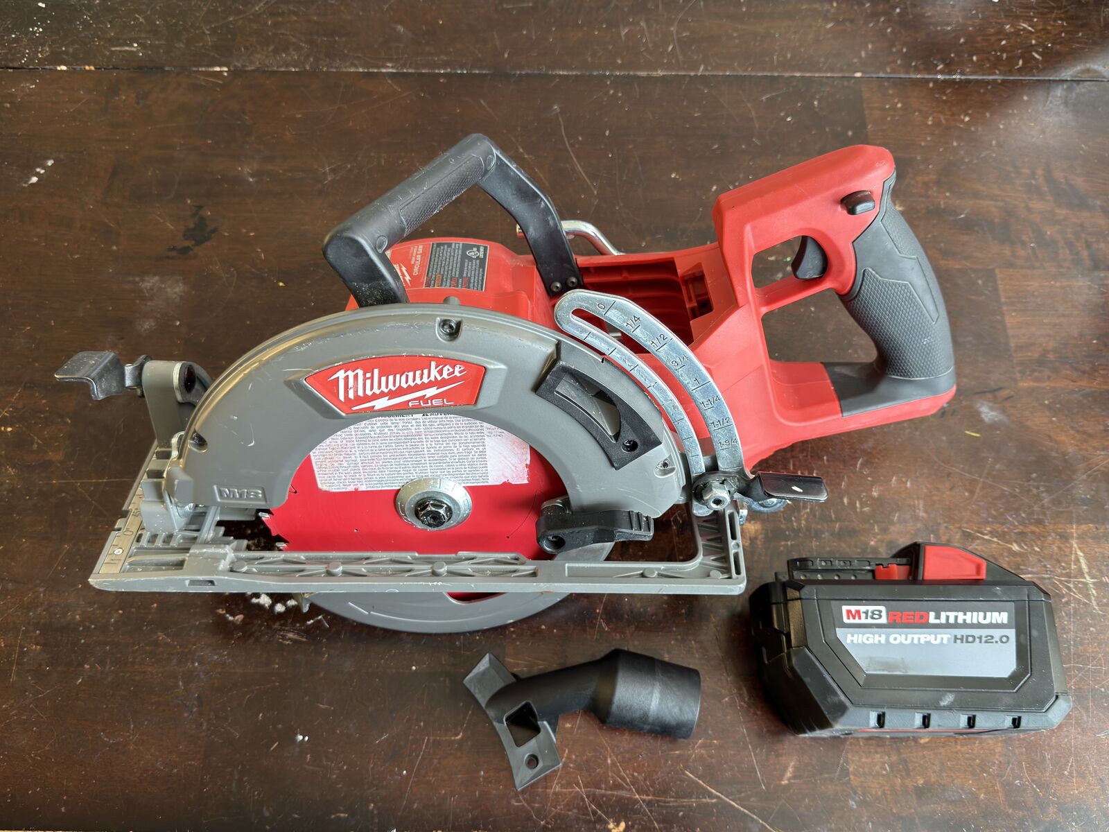 Like New Milwaukee m18 7-1/4 Circular Saw 12AH Battery