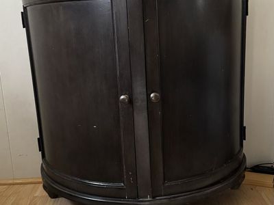 Brown hutch/ cabinet
