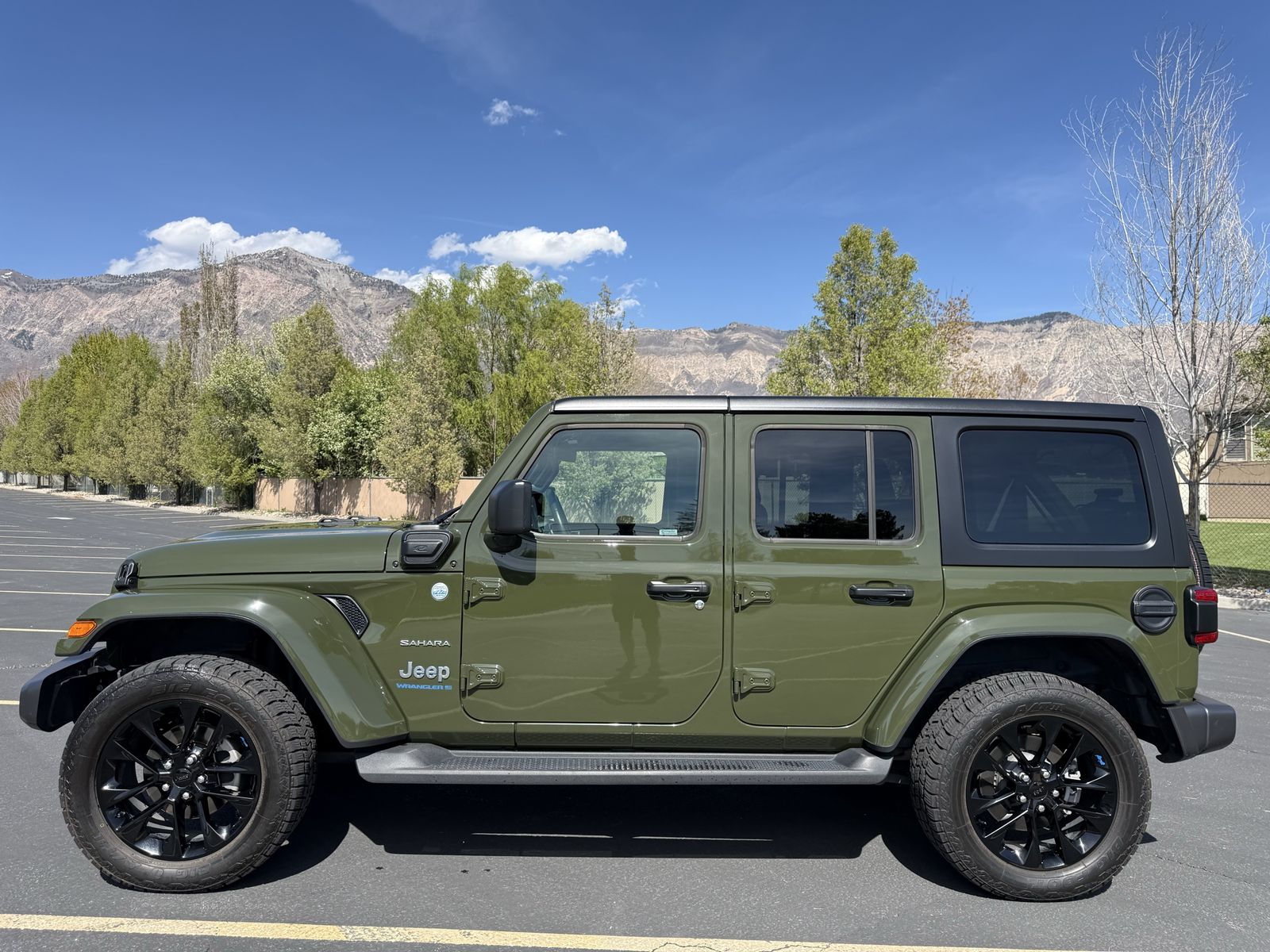 2023 Jeep Wrangler Sahara