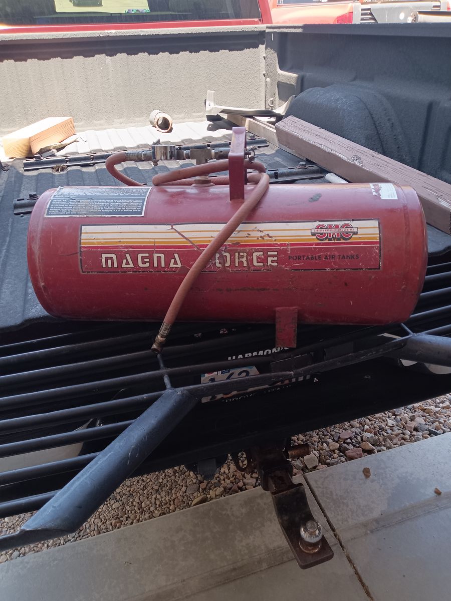 SMC Magna Force Portable Air Tank - Red, Used