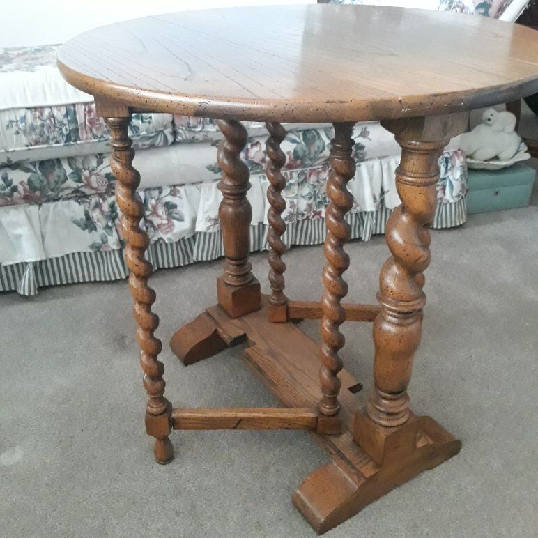 BAKER Jacobean Style Oak Twist Drop Leaf Side Tabl