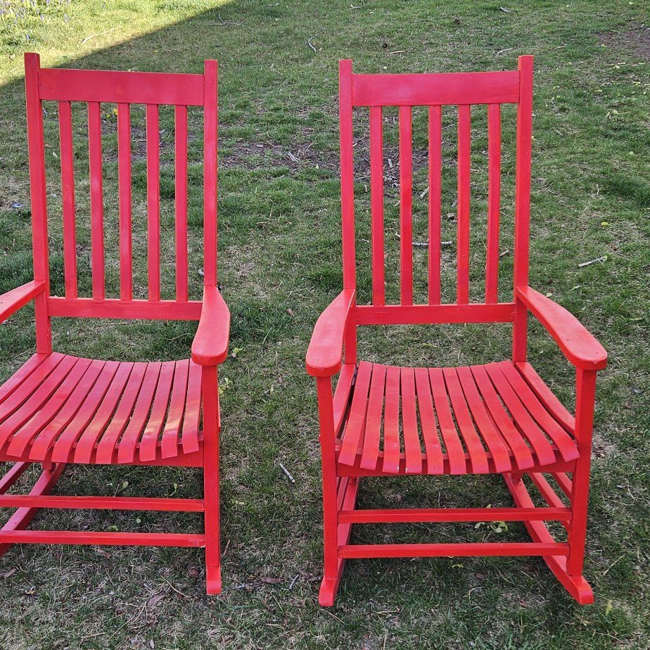 Somer's Pointe Wooden Rocking Chairs
