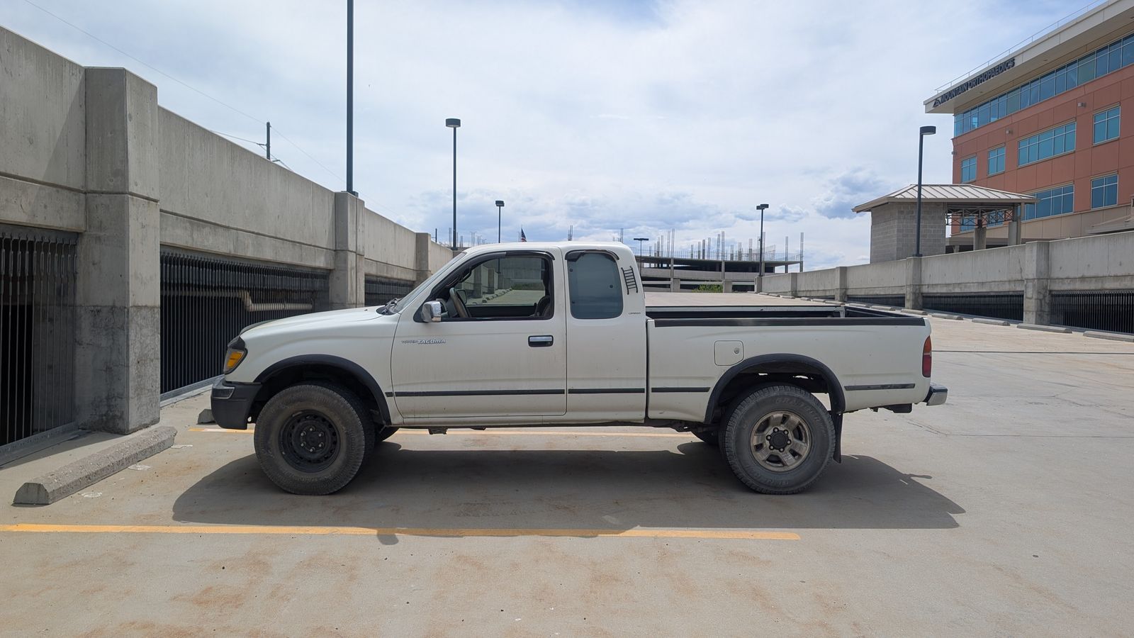 1998 TOYOTA TACOMA Limited