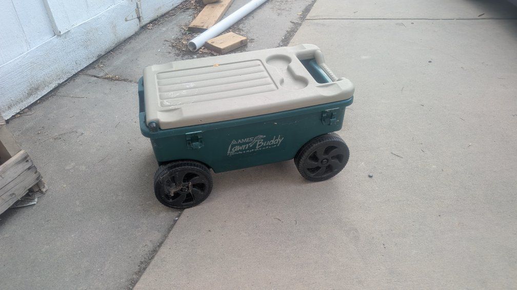 Ames Lawn Buddy Rolling Garden Cart & Scoot Seat with Removable Tray
