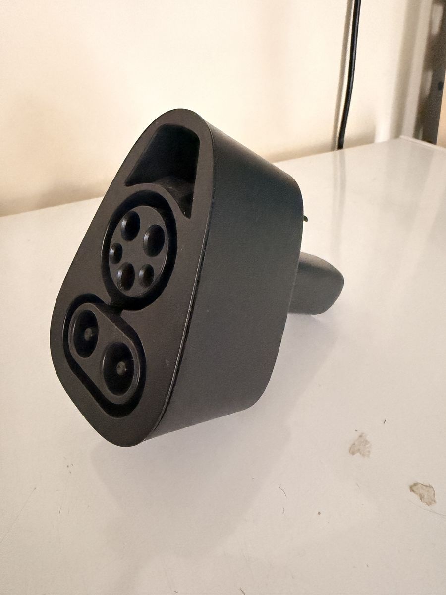CCS to NACS Adapter (Charge your Tesla at Electrify America)
