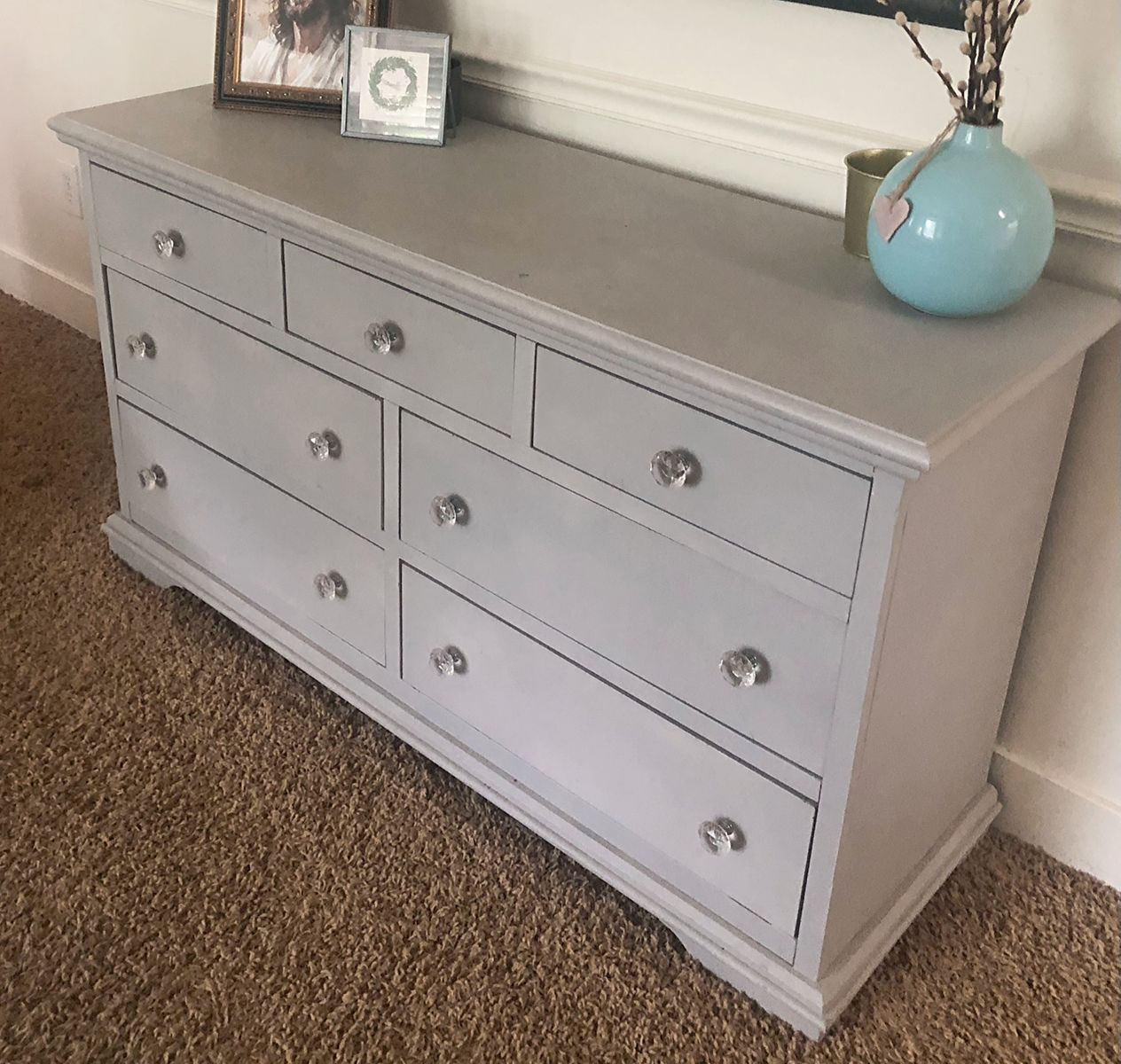 Gray Dresser with Crystal Knobs - 7 Drawers, Wooden Interior
