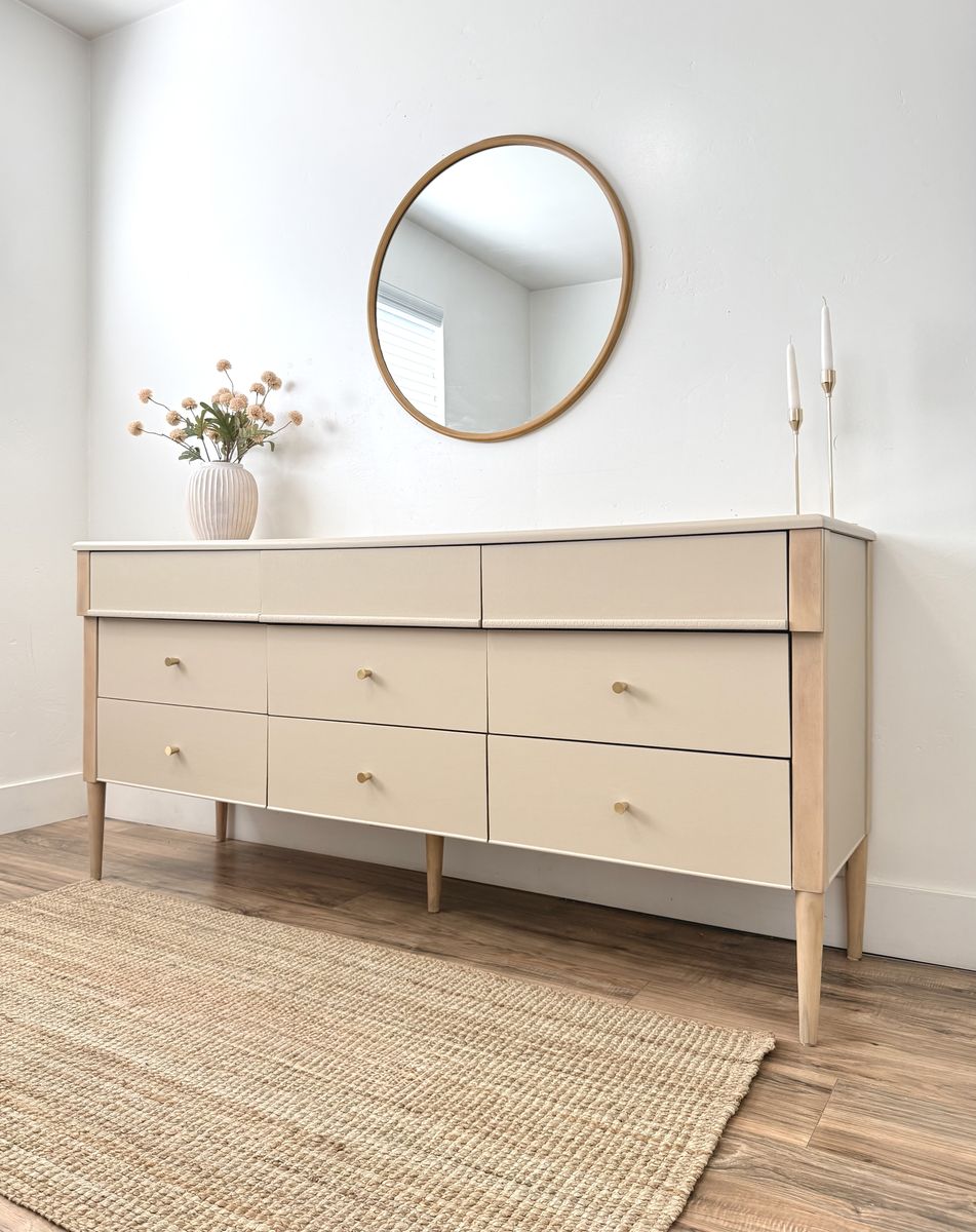 Stanley MCM Dresser