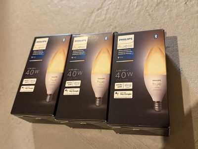 Philips Hue White Ambiance E12 Candelabra LED Smart Bulbs - 3 Pack