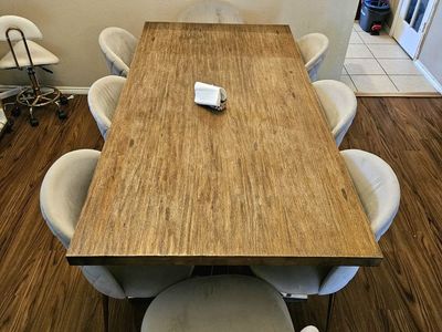 Dinning room table