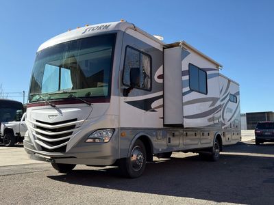 2015 Fleetwood Storm 32BH Bunks & 2 Slides
