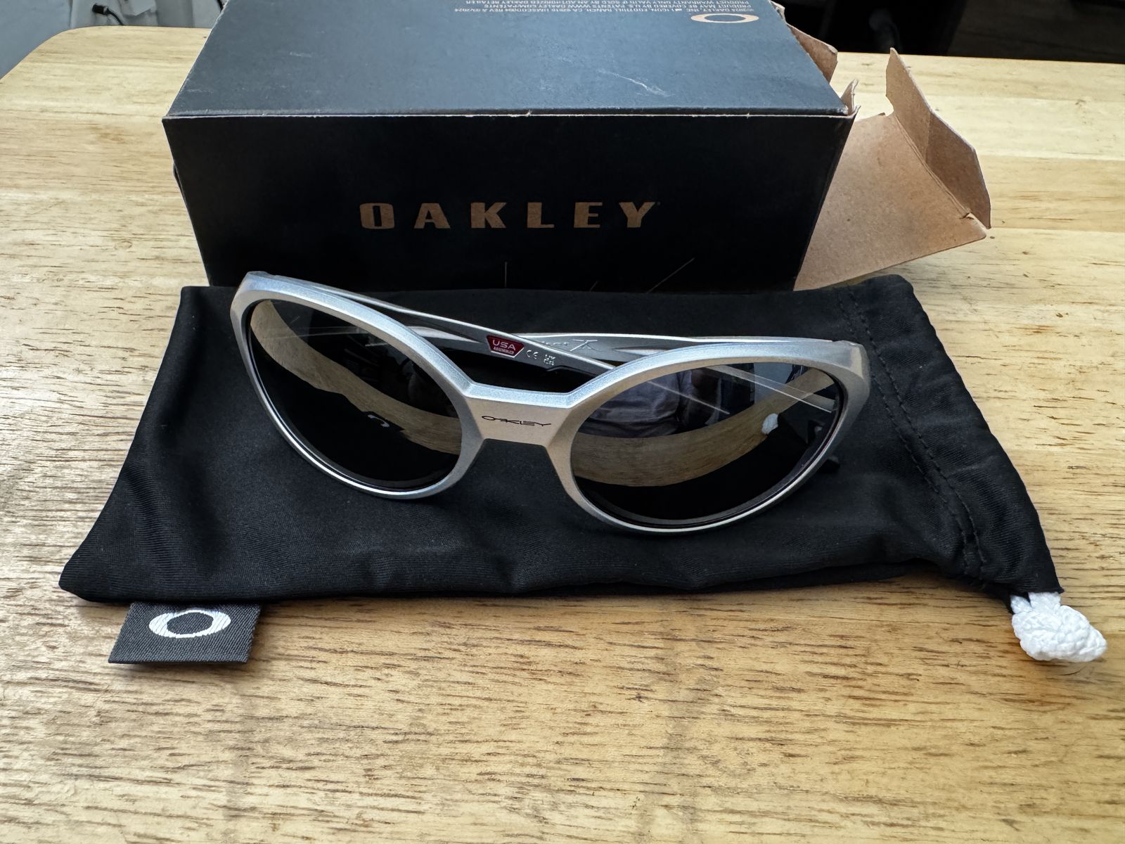 Oakley Eye Jacket Redux Polarized *FREE SHIPPING*