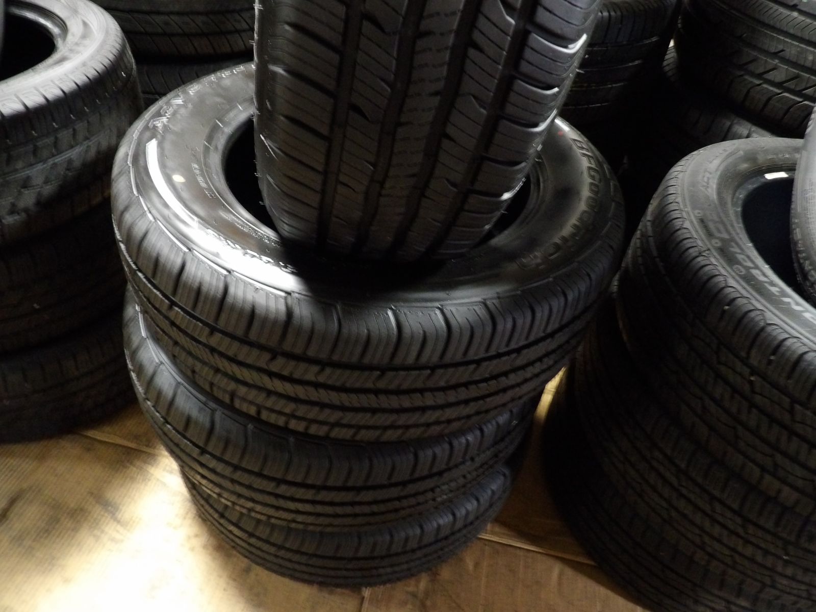 215/60R16 BF GOODRICH ADVANTAGE CONTROL SET OF USED TIRES 