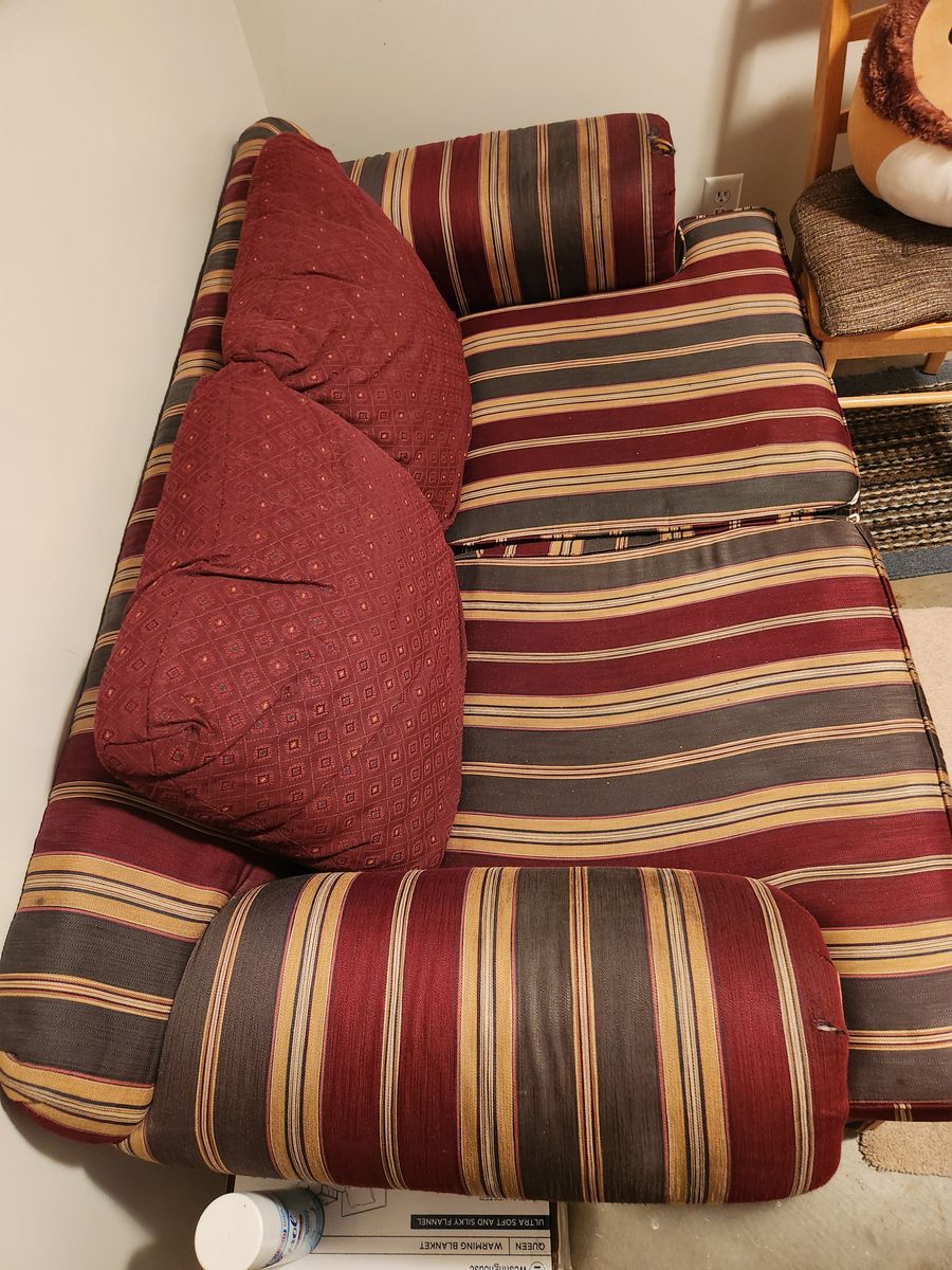 Free-2 Loveseats