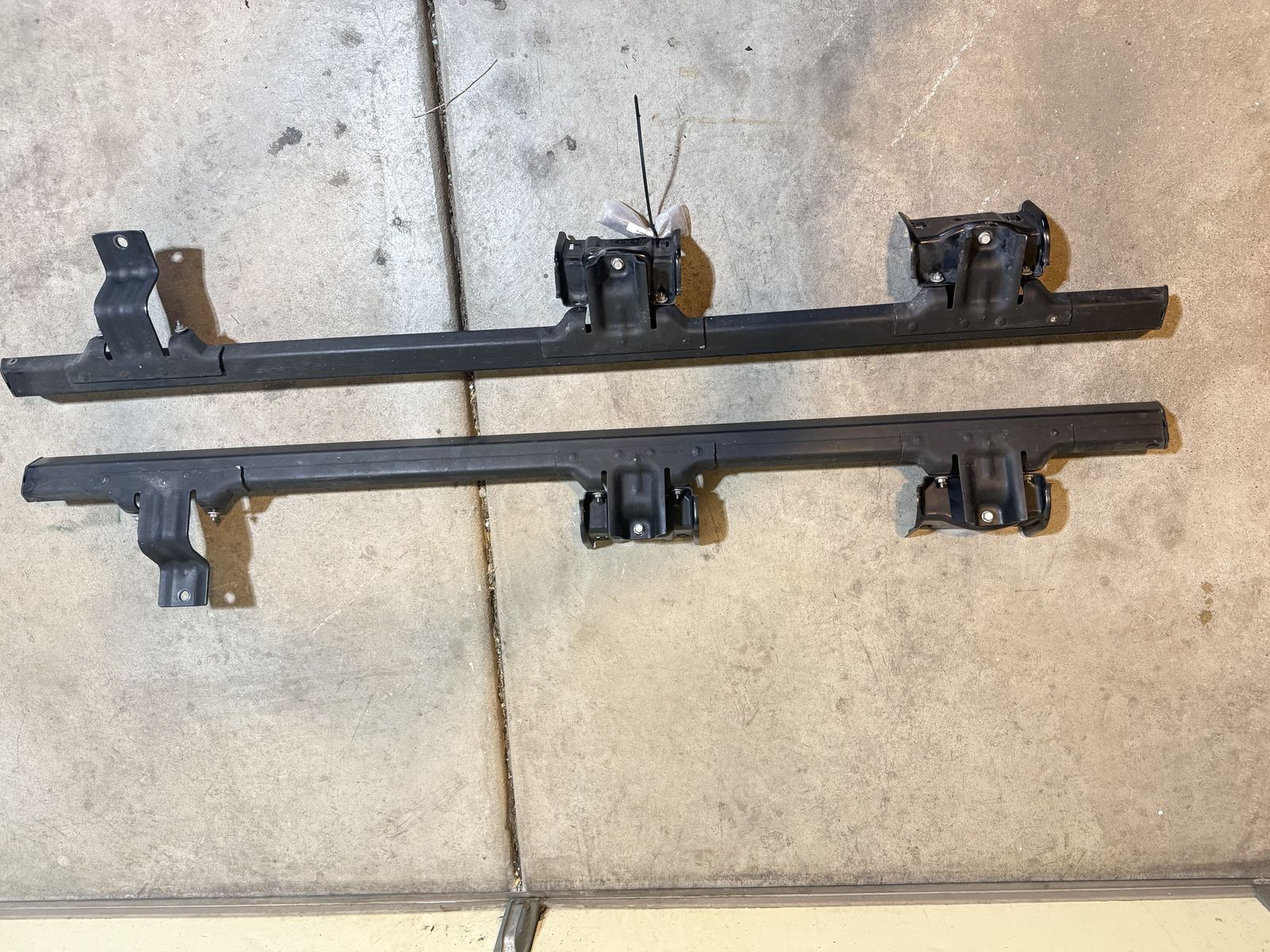 2023 Ford Bronco Badlands Sasquatch edition open side rails.