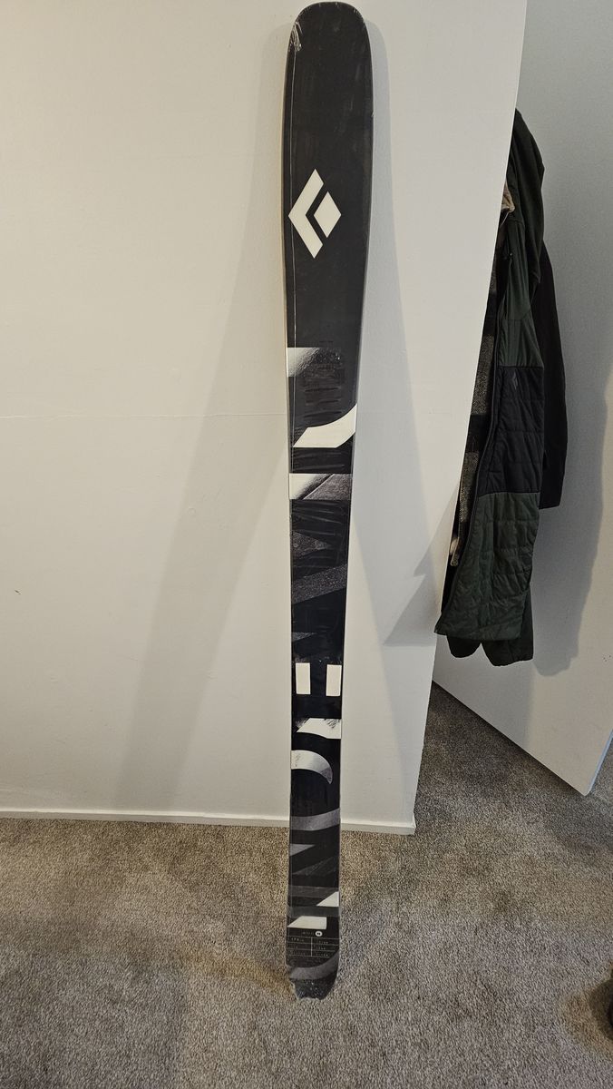 *BRAND NEW* *IN PLASTIC* Black Diamond Impulse 98 Skis - 175cm