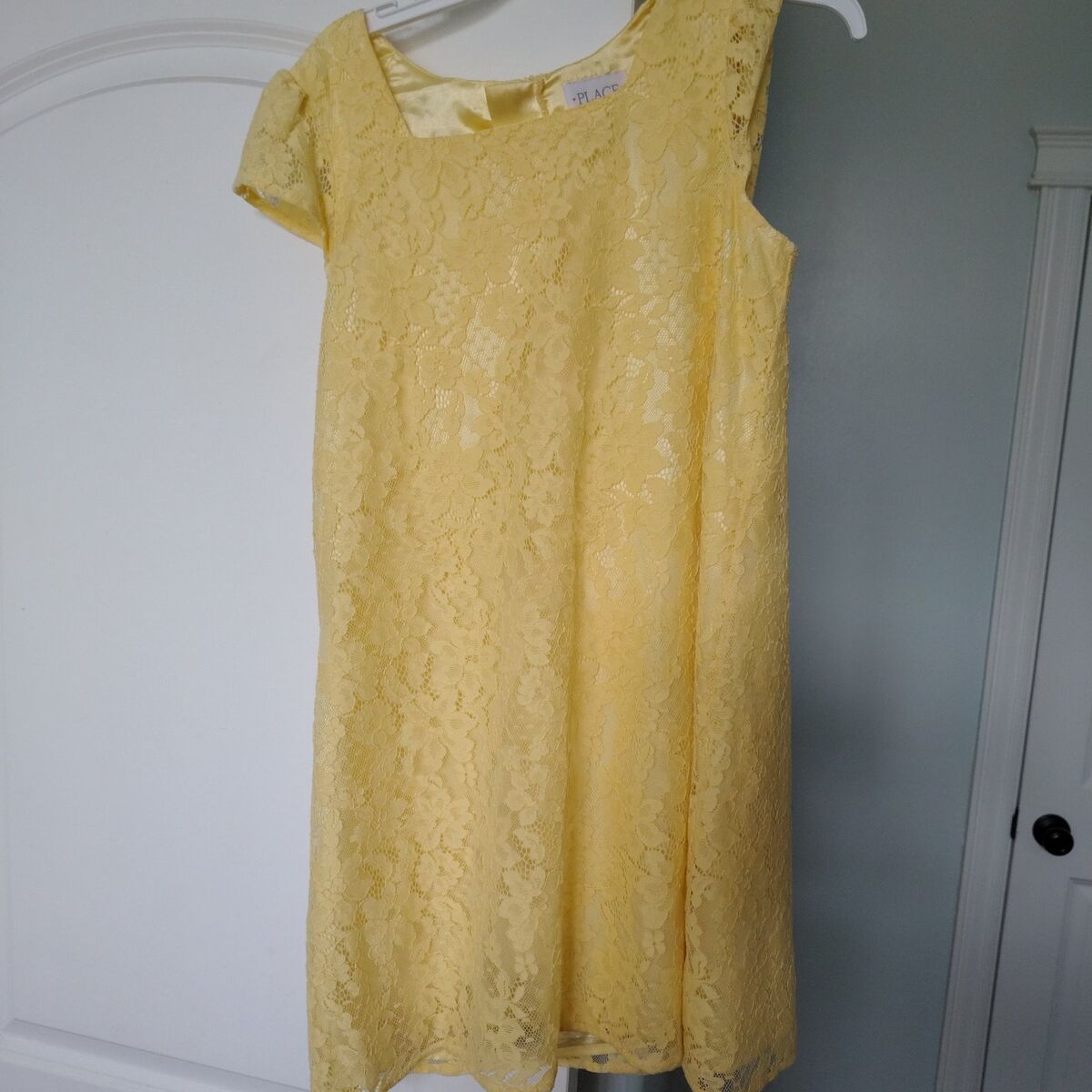 Girls dress size 14