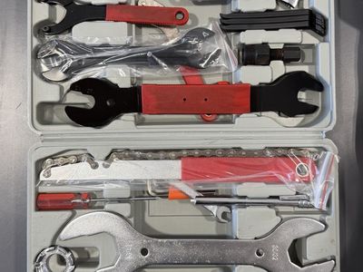 Unused Bicycle Repair Tool Kit – All Major Tools Present