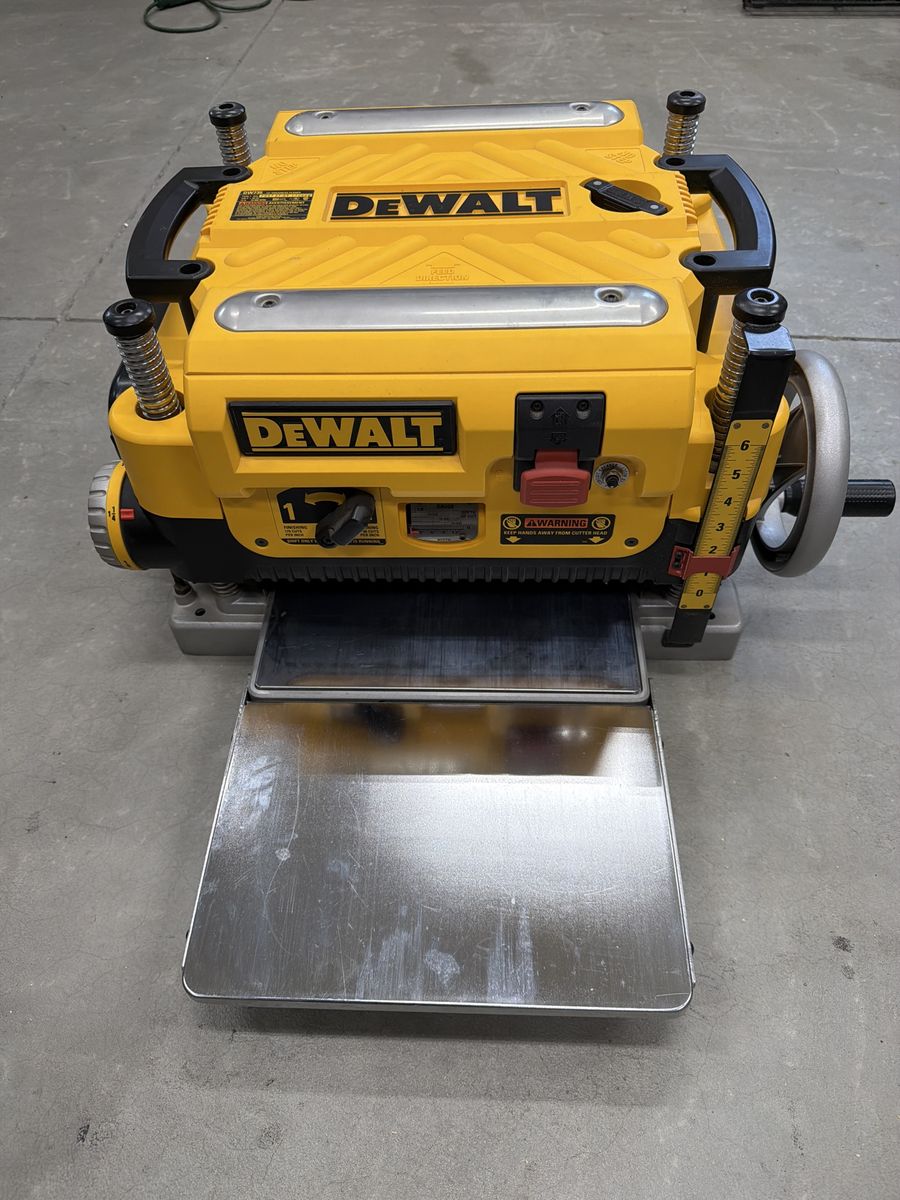 Dewalt DW735 Planer