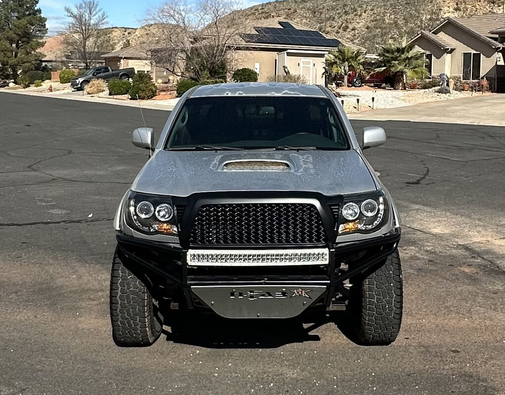 2011 TOYOTA TACOMA PreRunner V6
