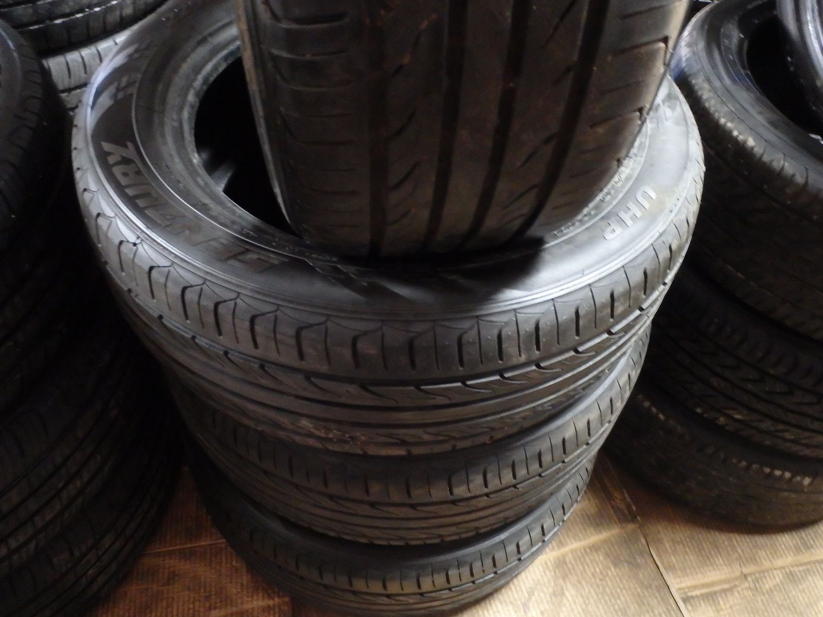 225/55R17 SENTURY UHP AL SEASON  SET OF USED TIRES