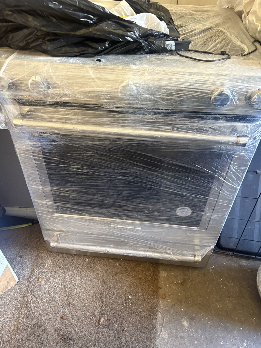 Main image 3