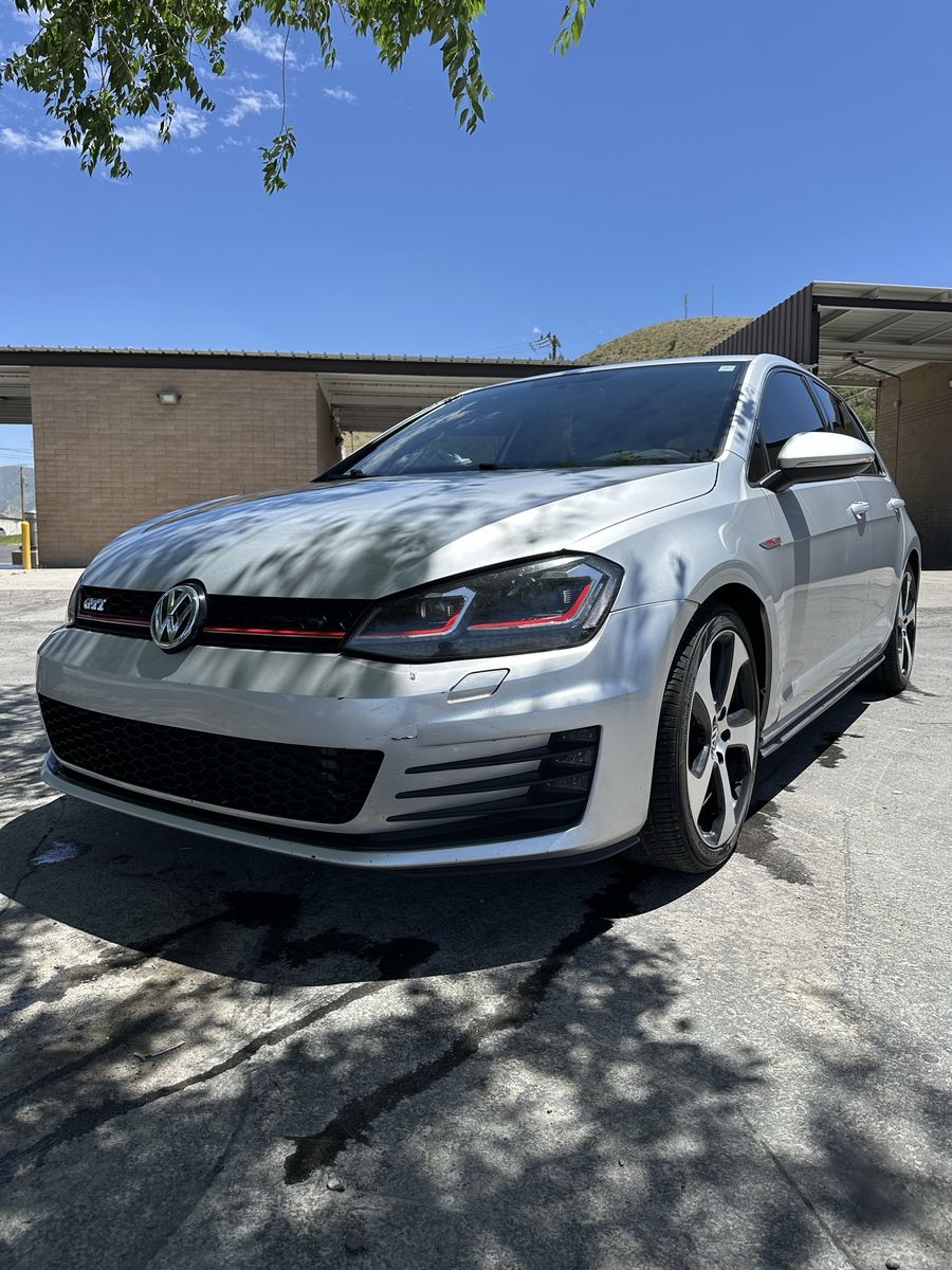 2015 Volkswagen Golf GTI S