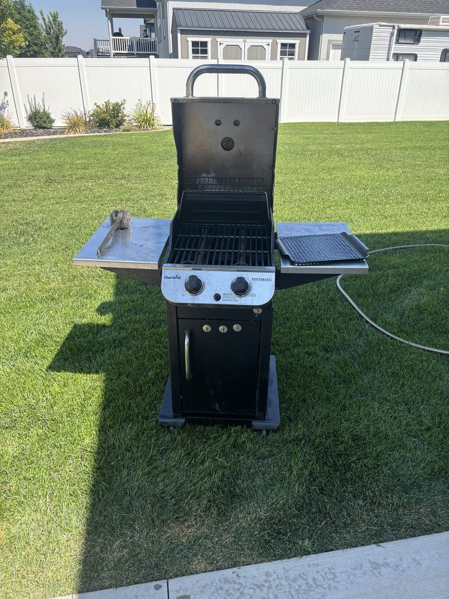 Char-Broil Performance 2-Burner Liquid Propane Gas Grill with Fold-Down Side Shelves