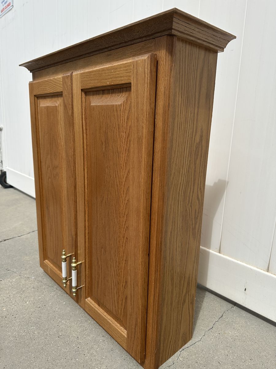 Honey Oak Wooden Bathroom Wall Cabinet with Raised Panel Doors