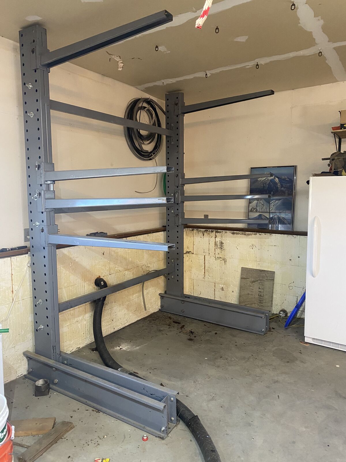 Industrial Cantilever Rack