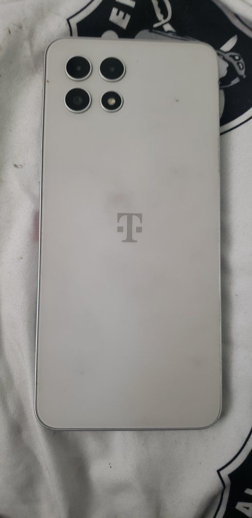 Main image 3