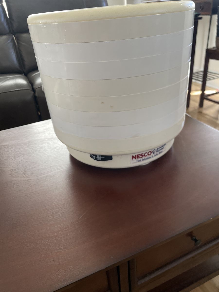 Food Dehydrator/Jerky Maker With 7 Extra Trays