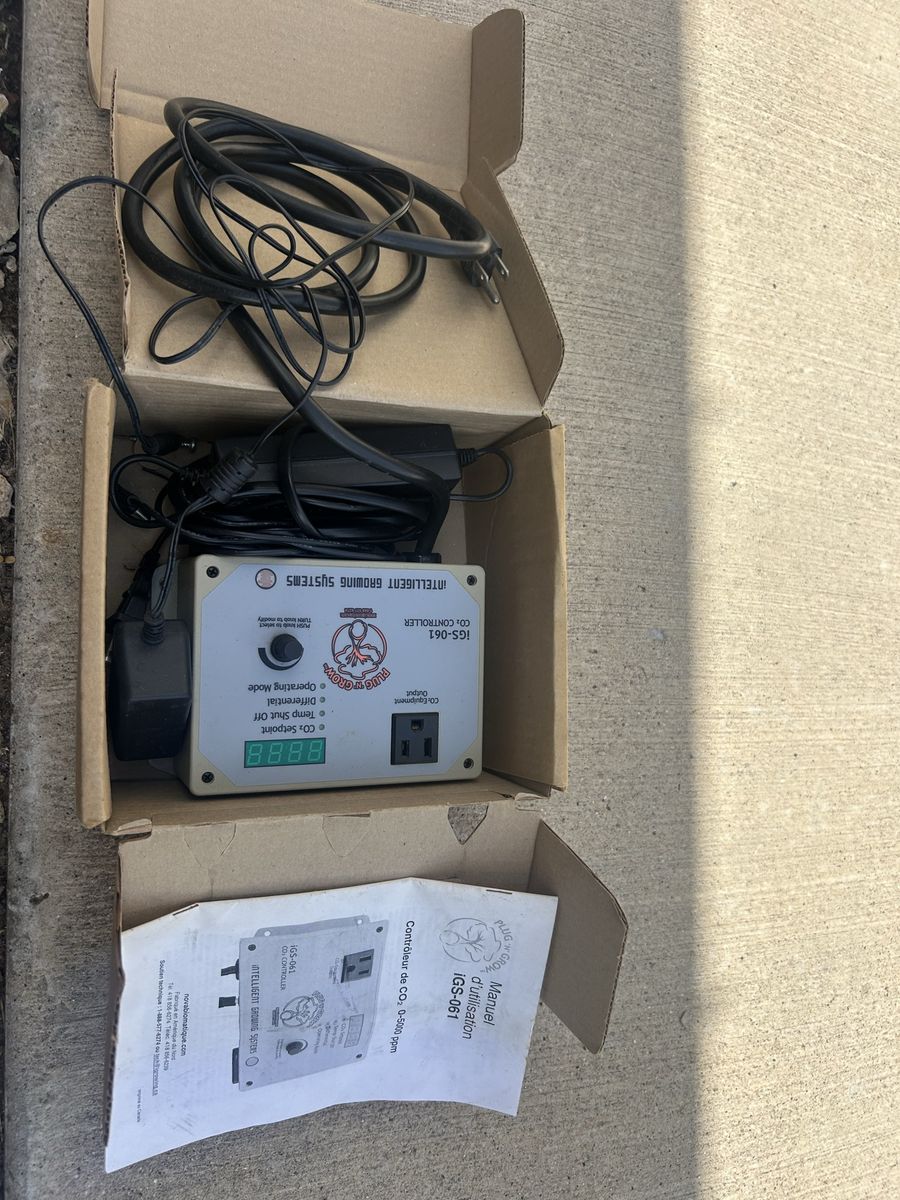 Plug and Grow CO2 controller