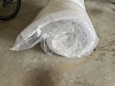 King-sized Latex Foam Mattress Topper