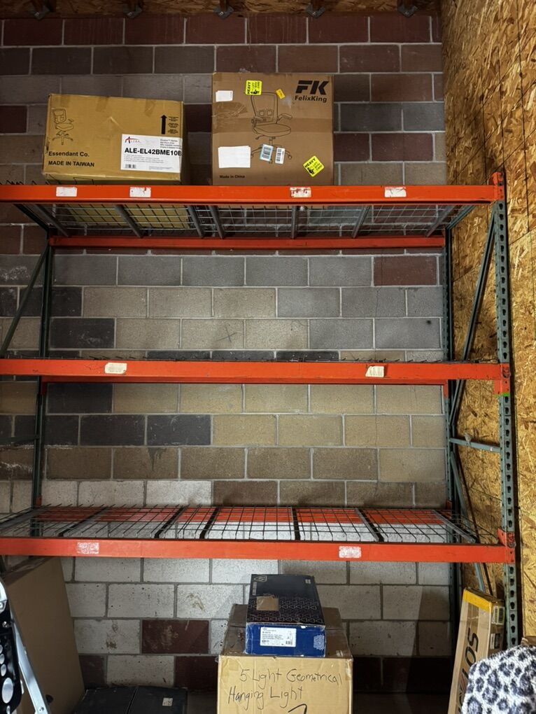 10' High Pallet Rack With Decking