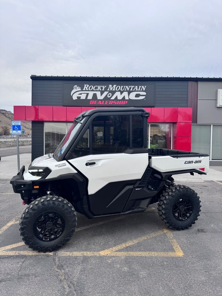 2026 Can-Am Defender Limited HD11