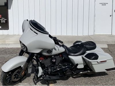 2020 Harley-Davidson Street Glide CVO 117 Motorcycle