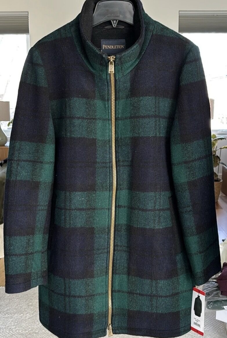 Women’s medium wool Pendleton pea coat