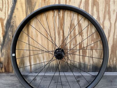 27.5 Roval Traverse Carbon Front