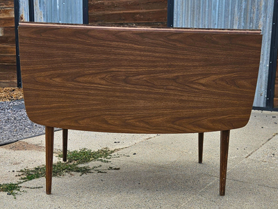 Mid Century MCM Vintage Drop Leaf Dining Table with 2 Extension Leaves – Seats 6–