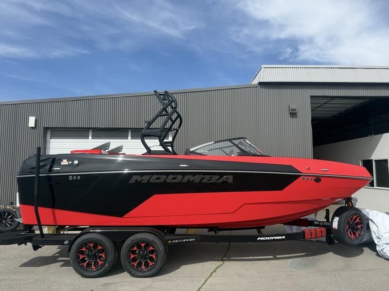2025 Moomba Max