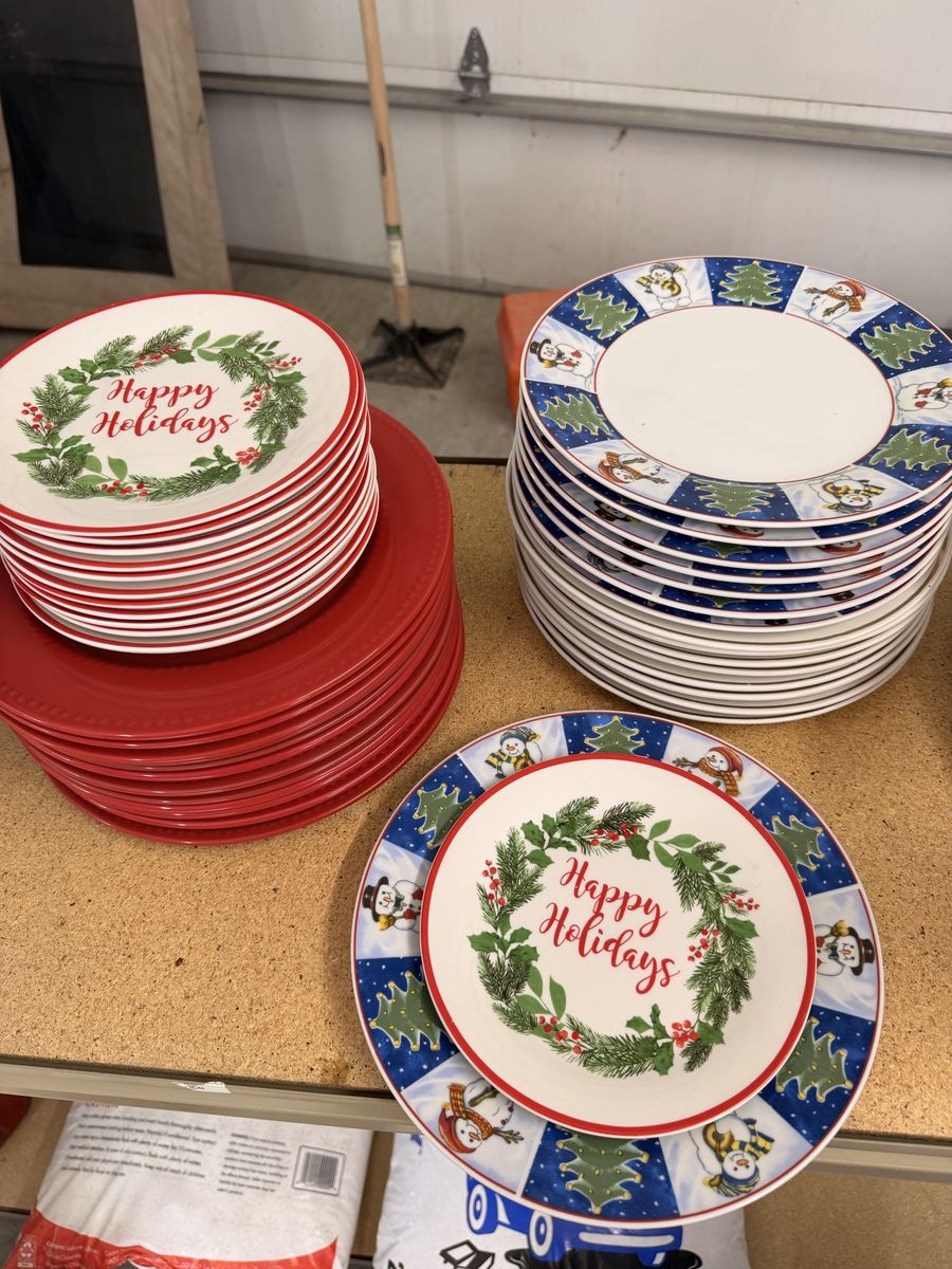 Holiday Dinnerware Set - Christmas & Snowman Plates and Chargers
