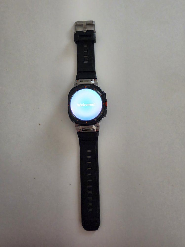 Samsung Galaxy Watch Ultra 47mm Titanium Gray SM-L705U Smartwatch with Charger