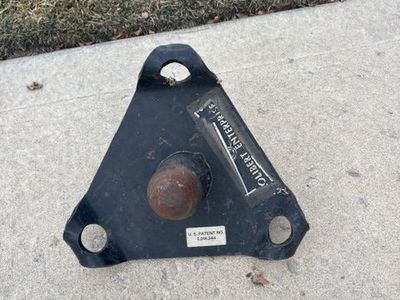 Gooseneck ball hitch