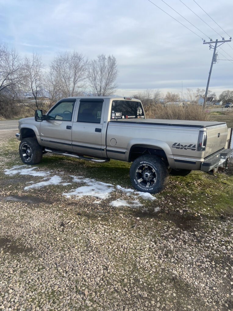 1999 Chevrolet C/K 2500 Series K2500 LS