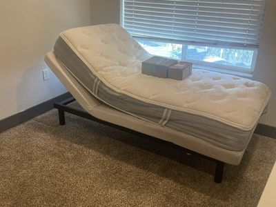 Adjustable Twin Bed Frame with Mattress - Sleep Number FlexFit